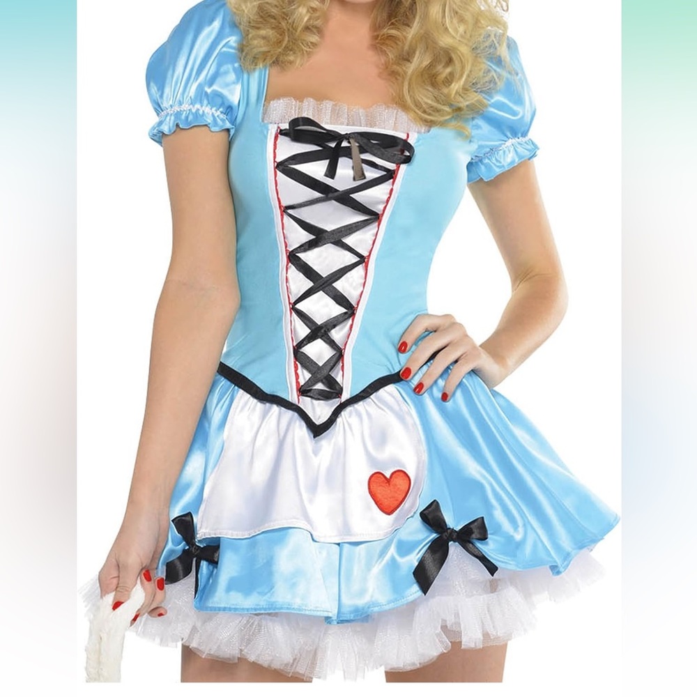 Alice in the wonderland Halloween costume